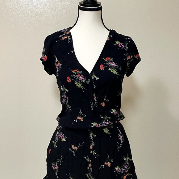 Mimi Chica floral romper ASO Lydia Martin - Picture 2 of 10